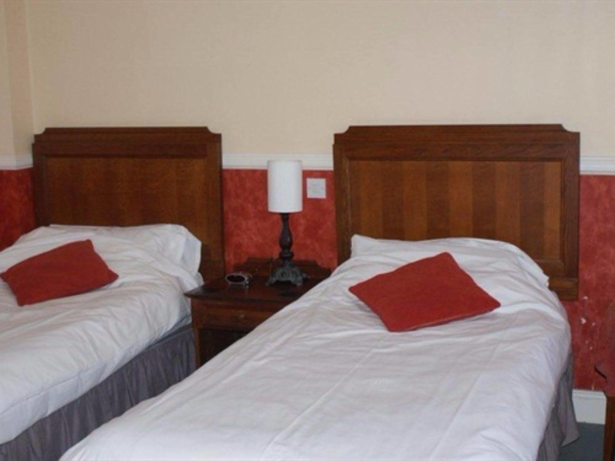 The Three Kings - Inn Bury St. Edmunds Extérieur photo